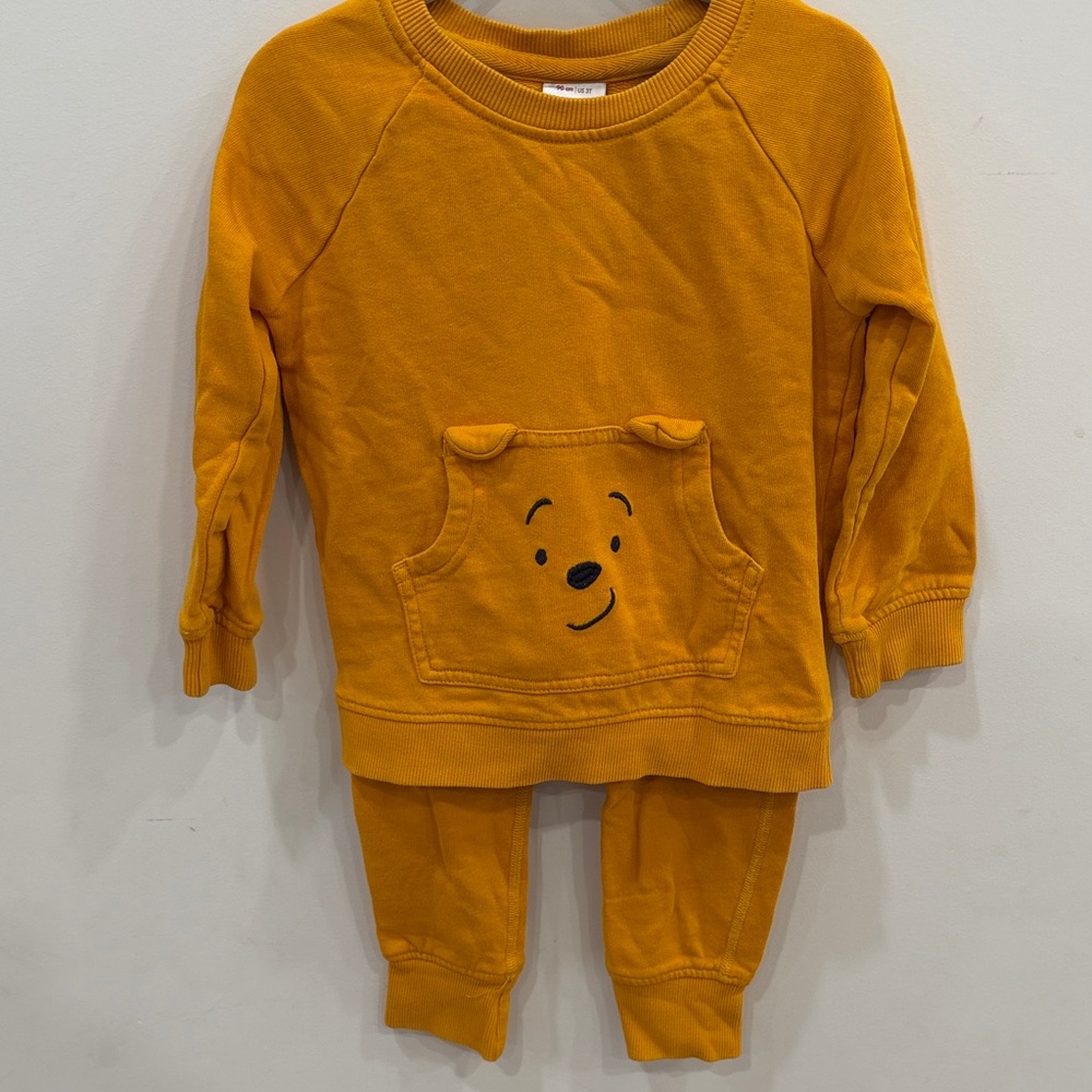 Hanna Andersson x Winnie-the-Pooh Sweatshirt and Pants Set